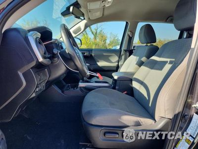 Zdjęcie 7 z 12 samochodu: 2020 TOYOTA TACOMA SR5 V6 VIN:3TMAZ5CN2LM116431 - miniatura