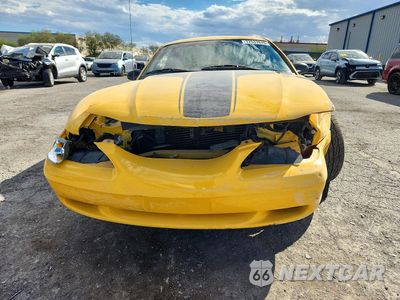 Piąte zdjęcie samochodu w środku: 1998 FORD MUSTANG GT VIN:1FAFP42X7WF260589 - miniatura