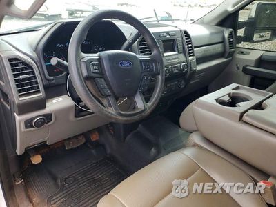 Zdjęcie 8 z 12 samochodu: 2019 FORD F350 SUPER DUTY VIN:1FT8X3BTXKEE67312 - miniatura