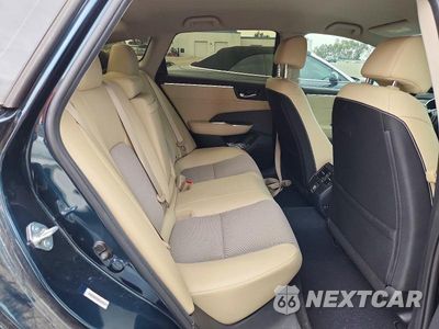 Zdjęcie 10 z 12 samochodu: 2019 HONDA CLARITY VIN:JHMZC5F1XKC000633 - miniatura