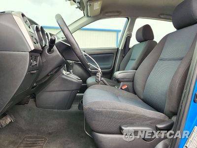 Zdjęcie 7 z 13 samochodu: 2007 TOYOTA MATRIX XR VIN:2T1KR32E67C664151 - miniatura