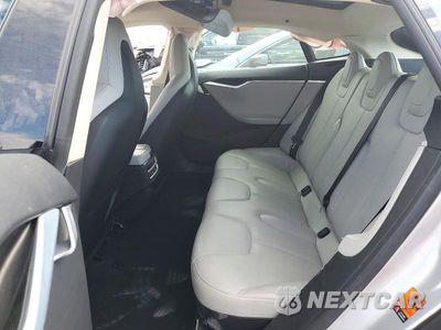 Zdjęcie 10 z 12 samochodu: 2014 TESLA MODEL S VIN:5YJSA1H17EFP49931 - miniatura