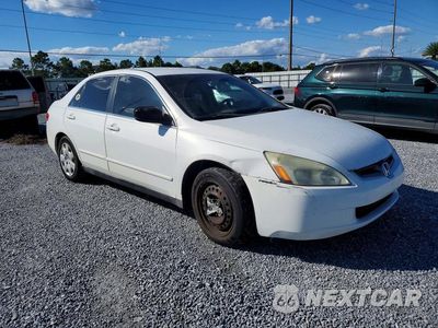 Czwarte zdjęcie samochodu z boku: 2004 HONDA ACCORD LX VIN:1HGCM66384A054363 - miniatura