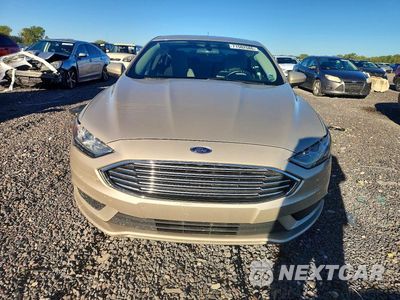 Piąte zdjęcie samochodu w środku: 2017 FORD FUSION S VIN:3FA6P0G73HR210599 - miniatura
