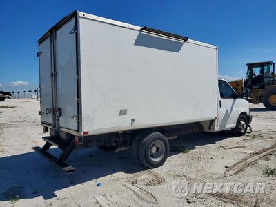 Trzecie zdjęcie samochodu z tyłu: 2018 CHEVROLET EXPRESS REFRIGERATED BOX TRUCK VIN:1GB0GSFPXJ1235873 - miniatura