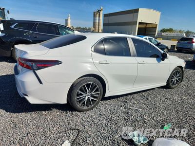 Trzecie zdjęcie samochodu z tyłu: 2021 TOYOTA CAMRY SE VIN:4T1G11AK7MU406725 - miniatura