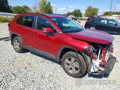 Czwarte zdjęcie samochodu z boku: 2023 TOYOTA RAV4 XLE VIN:2T3P1RFV8PW381525 - miniatura