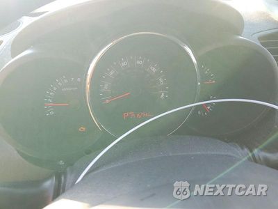 Zdjęcie 9 z 14 samochodu: 2011 KIA SOUL + VIN:KNDJT2A28B7197503 - miniatura