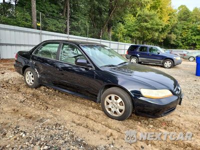 Czwarte zdjęcie samochodu z boku: 2001 HONDA ACCORD EX VIN:JHMCG56601C015937 - miniatura