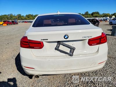 Zdjęcie 6 z 12 samochodu: 2018 BMW 320 XI VIN:WBA8E5G5XJNU46810 - miniatura