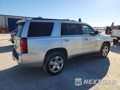 Trzecie zdjęcie samochodu z tyłu: 2019 CHEVROLET TAHOE C1500 LT VIN:1GNSCBKC8KR349304 - miniatura