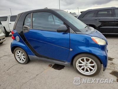Czwarte zdjęcie samochodu z boku: 2009 SMART FORTWO PURE VIN:WMEEJ31X99K232843 - miniatura