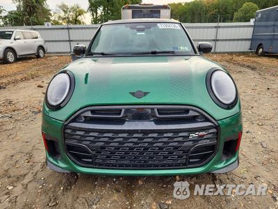 Piąte zdjęcie samochodu w środku: 2026 MINI COOPER JOHN COOPER WORKS VIN:WMW33GD06T2X98954 - miniatura