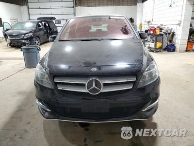 Piąte zdjęcie samochodu w środku: 2017 MERCEDES-BENZ B 250E VIN:WDDVP9AB7HJ016617 - miniatura