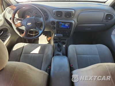 Zdjęcie 8 z 13 samochodu: 2006 CHEVROLET TRAILBLAZER LS VIN:1GNDT13S062118503 - miniatura