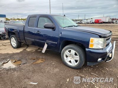 Czwarte zdjęcie samochodu z boku: 2008 CHEVROLET K1500 VIN:2GCEK190381313617 - miniatura