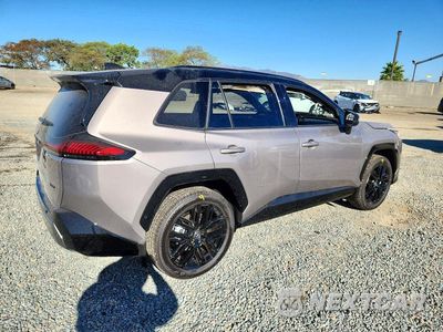 Trzecie zdjęcie samochodu z tyłu: 2026 TOYOTA RAV4 PLUG-IN HYBRID XSE VIN:JTM7ERAV1TD013044 - miniatura