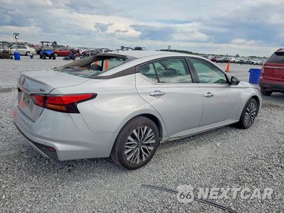 Trzecie zdjęcie samochodu z tyłu: 2024 NISSAN ALTIMA SV VIN:1N4BL4DV2RN388027 - miniatura