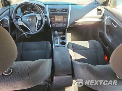 Zdjęcie 8 z 12 samochodu: 2015 NISSAN ALTIMA 2.5 S VIN:1N4AL3AP0FN355759 - miniatura