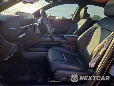 Zdjęcie 7 z 12 samochodu: 2025 HYUNDAI IONIQ 6 LIMITED VIN:KMHM54AA8SA116783 - miniatura