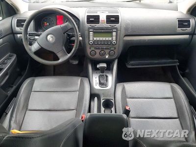 Zdjęcie 8 z 12 samochodu: 2005 VOLKSWAGEN NEW JETTA 2.5L OPTION PACKAGE 1 VIN:3VWSF71K25M630426 - miniatura