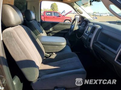 Zdjęcie 10 z 12 samochodu: 2019 RAM 1500 CLASSIC TRADESMAN VIN:3C6JR6AGXKG511066 - miniatura