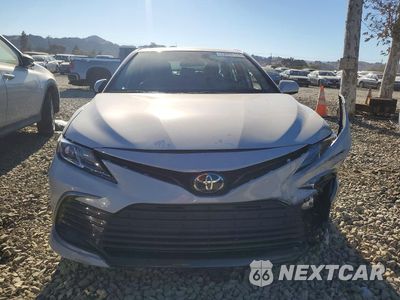 Piąte zdjęcie samochodu w środku: 2023 TOYOTA CAMRY LE VIN:4T1C11AK6PU144392 - miniatura