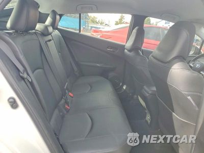 Zdjęcie 10 z 12 samochodu: 2017 TOYOTA PRIUS FOUR TOURING VIN:JTDKARFU2H3030325 - miniatura