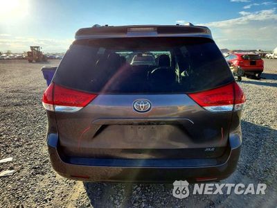 Zdjęcie 6 z 13 samochodu: 2011 TOYOTA SIENNA XLE 8-PASSENGER VIN:5TDYK3DC2BS027123 - miniatura