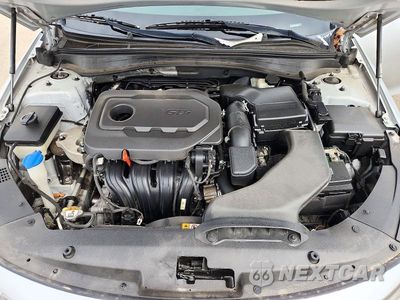 Zdjęcie 11 z 12 samochodu: 2016 KIA OPTIMA EX VIN:5XXGU4L36GG098363 - miniatura