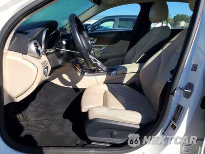 Zdjęcie 7 z 13 samochodu: 2019 MERCEDES-BENZ C 300 4MATIC VIN:55SWF8EB0KU285741 - miniatura