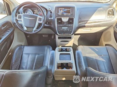 Zdjęcie 8 z 13 samochodu: 2014 CHRYSLER TOWN & COUNTRY TOURING VIN:2C4RC1BG6ER441076 - miniatura