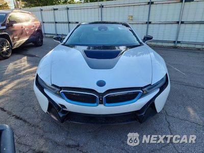 Piąte zdjęcie samochodu w środku: 2016 BMW I8 VIN:WBY2Z2C53GV675774 - miniatura