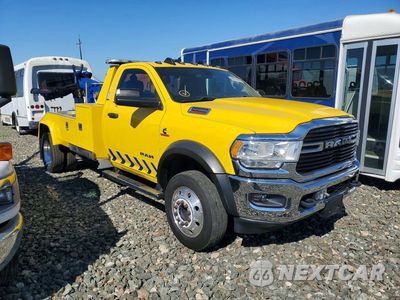 Czwarte zdjęcie samochodu z boku: 2019 RAM 5500 VIN:3C7WRMBL8KG619767 - miniatura