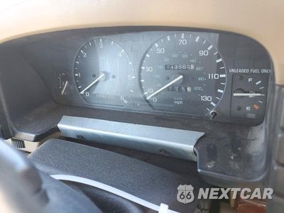 Zdjęcie 9 z 14 samochodu: 1998 LAND ROVER DISCOVERY VIN:SALJY1247WA755452 - miniatura