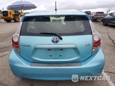 Zdjęcie 6 z 12 samochodu: 2012 TOYOTA PRIUS C TWO VIN:JTDKDTB37C1023408 - miniatura