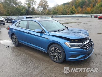 Czwarte zdjęcie samochodu z boku: 2019 VOLKSWAGEN JETTA SEL PREMIUM VIN:3VWG57BUXKM005857 - miniatura
