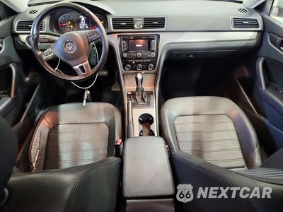 Zdjęcie 8 z 12 samochodu: 2015 VOLKSWAGEN PASSAT SE VIN:1VWBT7A31FC106558 - miniatura