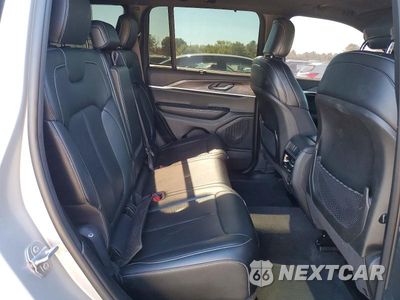 Zdjęcie 11 z 14 samochodu: 2025 JEEP GRAND CHEROKEE LIMITED VIN:1C4RJHBG1SC302072 - miniatura