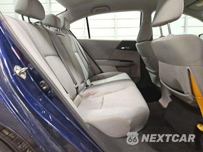 Zdjęcie 10 z 12 samochodu: 2017 HONDA ACCORD LX VIN:1HGCR2F39HA185236 - miniatura