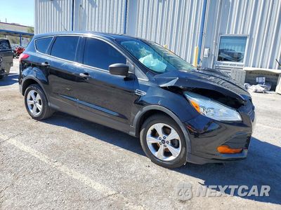 Czwarte zdjęcie samochodu z boku: 2015 FORD ESCAPE S VIN:1FMCU0F74FUB20158 - miniatura