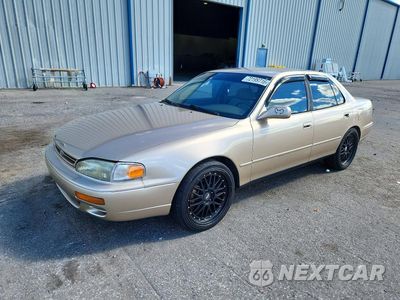 1996 TOYOTA CAMRY LE 4T1BG12K9TU729048 - główne zdjęcie licytacji z USA - miniatura