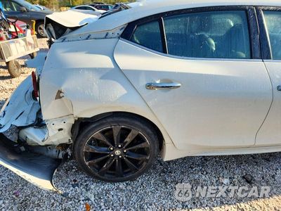 Zdjęcie 10 z 12 samochodu: 2017 NISSAN MAXIMA 3.5 SR VIN:1N4AA6AP2HC410735 - miniatura