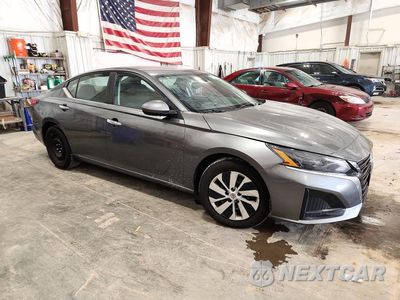 Czwarte zdjęcie samochodu z boku: 2023 NISSAN ALTIMA S VIN:1N4BL4BV5PN387339 - miniatura