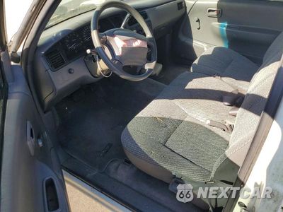 Zdjęcie 8 z 12 samochodu: 1996 TOYOTA T100 DX VIN:JT4TN12D3T0021207 - miniatura