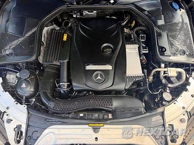 Zdjęcie 14 z 15 samochodu: 2018 MERCEDES-BENZ C 300 4MATIC VIN:55SWF4KB8JU242678 - miniatura