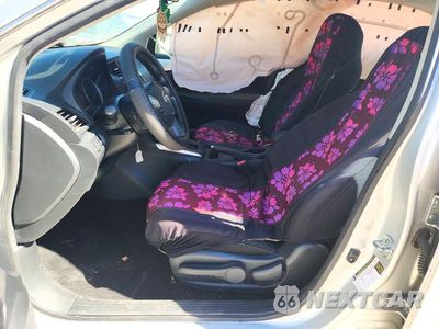 Zdjęcie 7 z 12 samochodu: 2019 NISSAN SENTRA S VIN:3N1AB7AP7KY218371 - miniatura