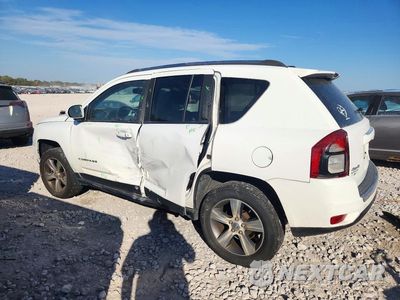 Drugie zdjęcie samochodu z przodu: 2016 JEEP COMPASS LATITUDE VIN:1C4NJDEB0GD707204 - miniatura