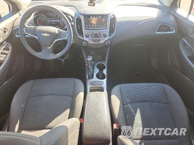 Zdjęcie 8 z 12 samochodu: 2018 CHEVROLET CRUZE LT VIN:1G1BE5SM3J7226798 - miniatura