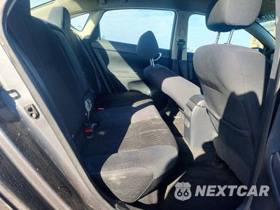 Zdjęcie 10 z 12 samochodu: 2015 NISSAN SENTRA S VIN:3N1AB7AP3FY368578 - miniatura